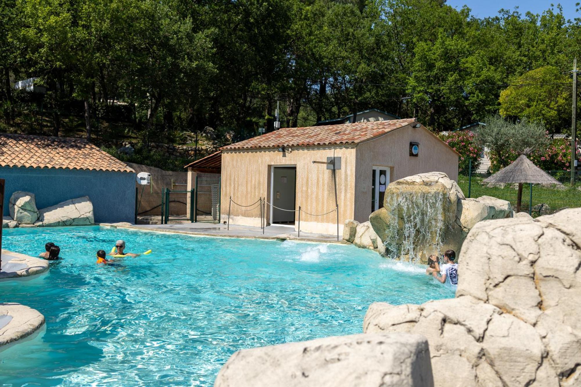 Camping Domaine Villa Verde Callas المظهر الخارجي الصورة