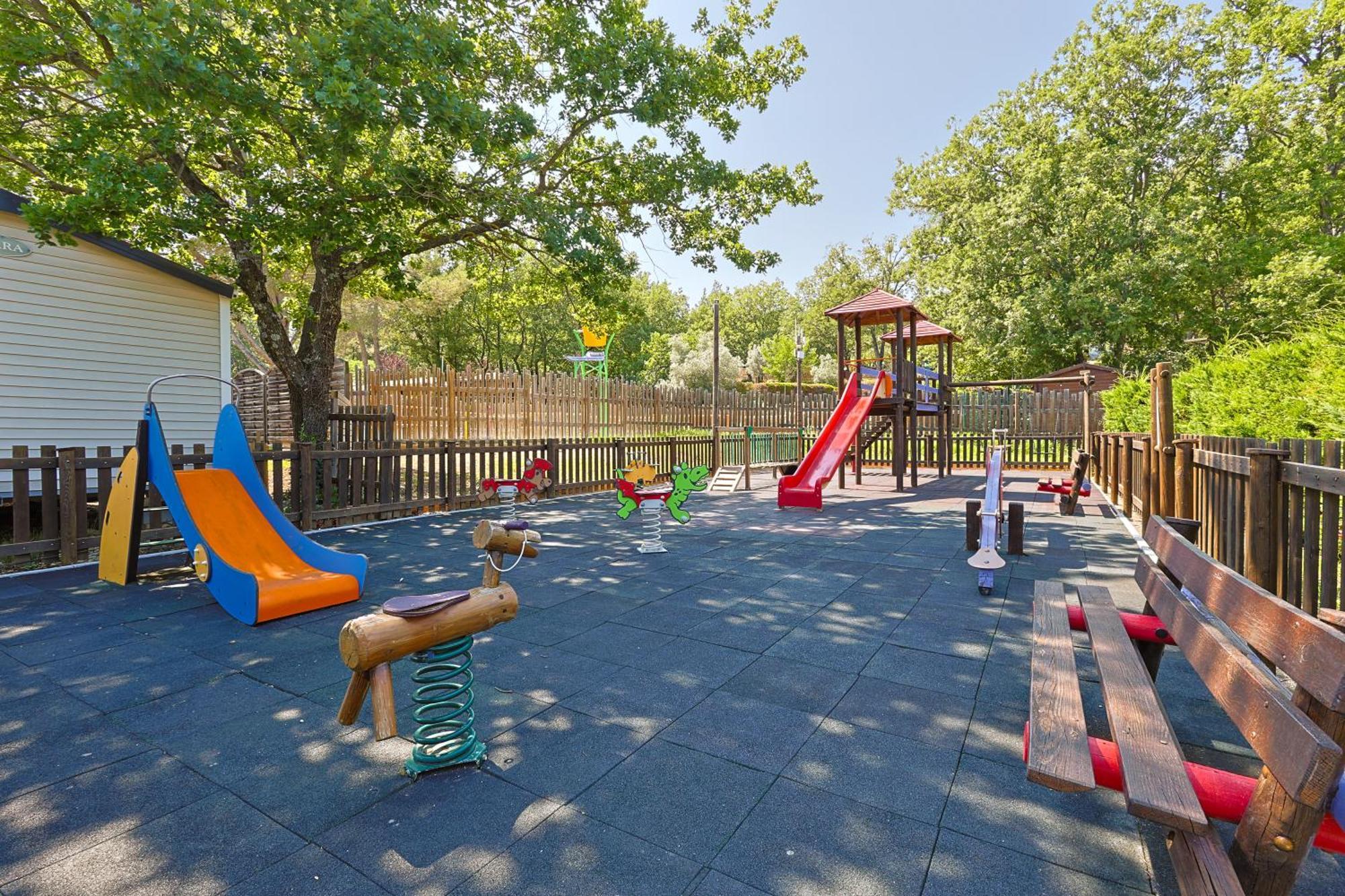 Camping Domaine Villa Verde Callas المظهر الخارجي الصورة